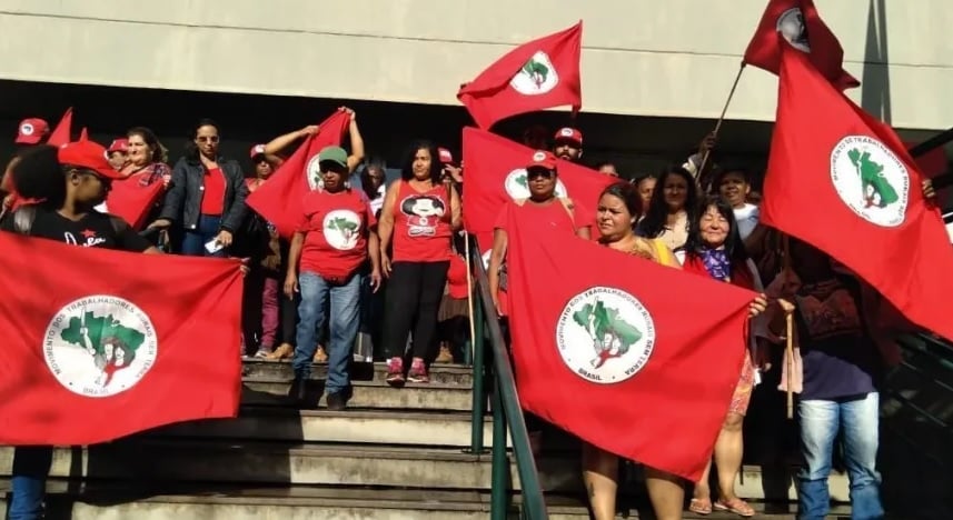 MST, Minas Gerais, Incra