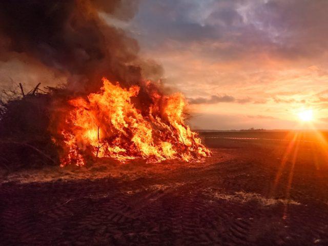 fogo, queimada, incêndio