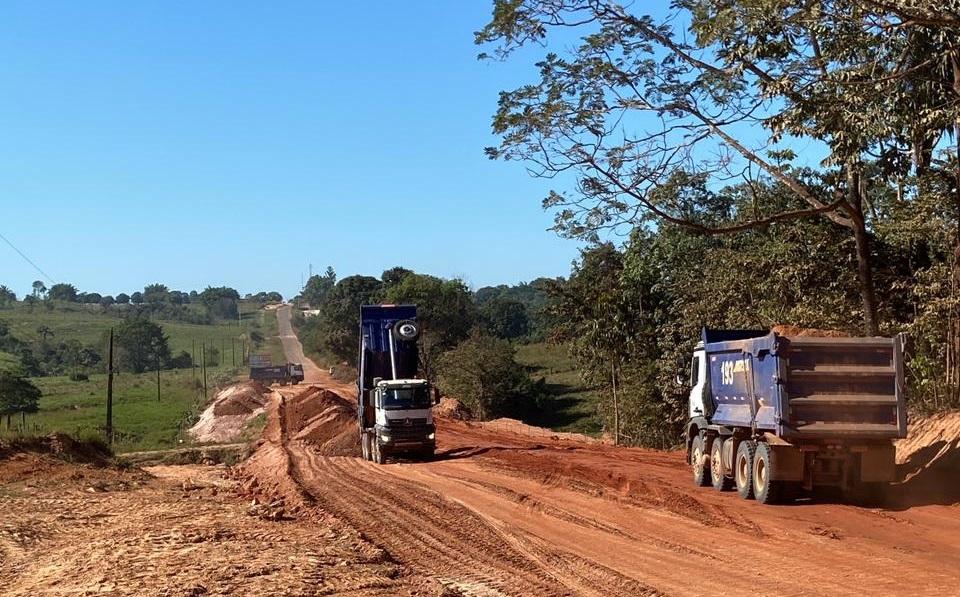 whatsapp-image-2023-05-18-at-09-34-15-1 Obras de pavimentação da MT-170 entre Castanheira e Colniza. Foto: Sinfra-MT