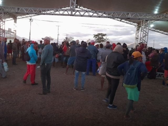 mst-invade-area-embrapa-petrolina-640x480-1 MST invade pela 2ª vez área da Embrapa em Pernambuco