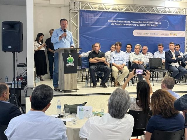 Carlos Fávaro convênio ApexBrasil e Unem