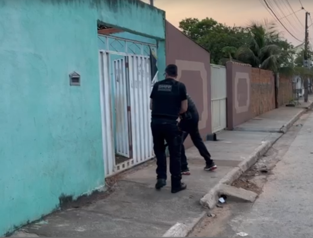 c6dee340-a81a-52d5-8e5e-d4f80d965ddd